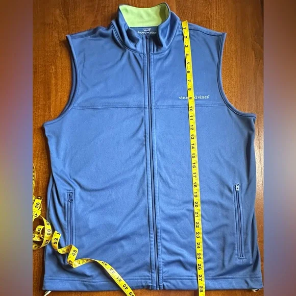 Vineyard Vines•performance vest•men’s medium•blue•ball cord drawstring•polyester - Picture 8 of 12
